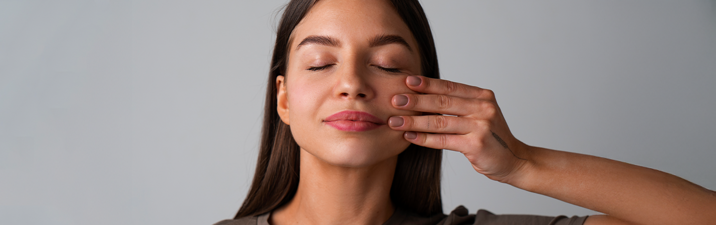 Yüz Sarkmasını Önlemek İçin Nasıl Egzersizler Yapılmalı?